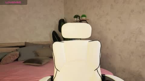 Amy online show from November 10, 2025, 12:20 am