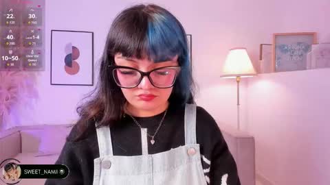 Snapshot of amy_lit chatting on December 18, 2025, 4:35 pm Hello I am Allison Welcome to my room and let is have a good time together whith me online show from December 18, 2025, 4:35 pm