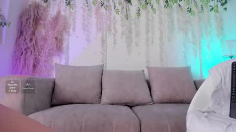 Snapshot of amy_lit chatting on February 7, 2026, 9:29 pm Hello I am Allison Welcome to my room and let is have a good time together whith me online show from February 7, 2026, 9:29 pm