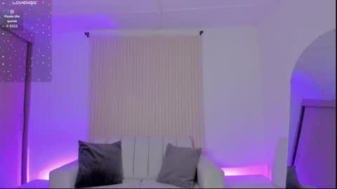 Emily online show from November 6, 2025, 4:30 pm