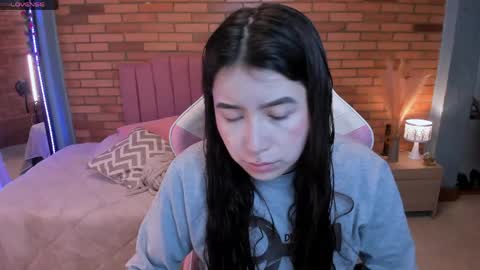Amy sophia 3 online show from May 21, 2026, 11:28 am