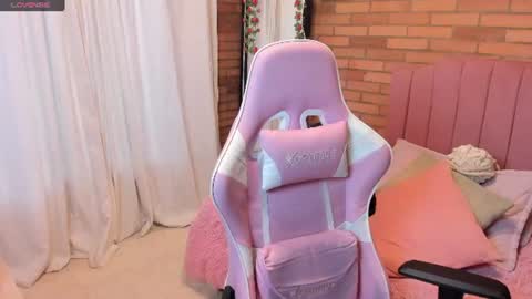 Snapshot of amy_sophiaa chatting on July 11, 2026, 11:02 am Amy sophia 3 online show from July 11, 2026, 11:02 am