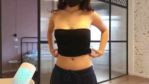 Snapshot of amyalwayshere chatting on February 21, 2025, 2:06 pm girl next door named Amy online show from February 21, 2025, 2:06 pm