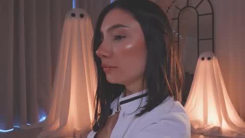 Amy Armstrong online show from October 18, 2025, 9:15 pm