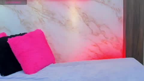 My name is AMY... Nice to meet you  thumb up me please its important online show from April 14, 2026, 4:35 pm