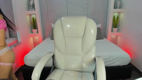 amy online show from November 24, 2025, 11:32 am