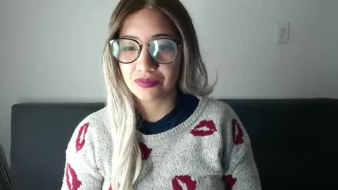 Snapshot of amycosplay99 chatting on February 23, 2025, 4:39 am amycosplay99 online show from February 23, 2025, 4:39 am