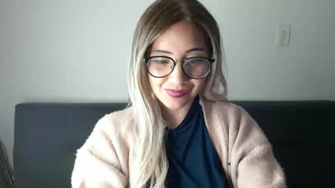 Snapshot of amycosplay99 chatting on February 23, 2025, 7:44 am amycosplay99 online show from February 23, 2025, 7:44 am