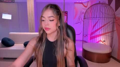 Snapshot of amydavis_ chatting on February 28, 2025, 3:04 am Amy online show from February 28, 2025, 3:04 am