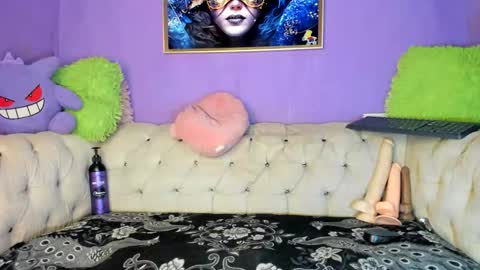 Snapshot of amydelahoz chatting on January 14, 2026, 5:07 pm Amy Kamila online show from January 14, 2026, 5:07 pm