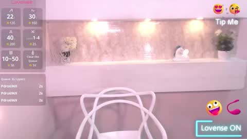 Snapshot of amyjohnsonn chatting on December 7, 2024, 4:25 pm amyjohnsonn online show from December 7, 2024, 4:25 pm