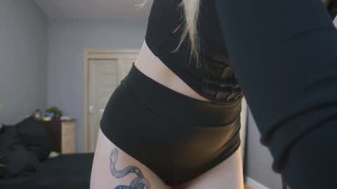 Snapshot of amylanee chatting on October 6, 2025, 7:50 am amylanee online show from October 6, 2025, 7:50 am