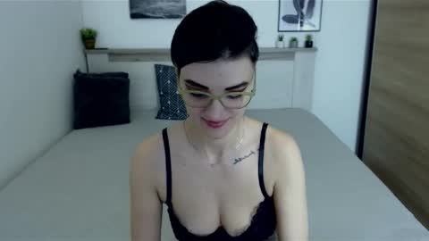 Snapshot of amylexy chatting on January 9, 2025, 9:16 am Hi there guys My pleasure in your hands pvt is open online show from January 9, 2025, 9:16 am