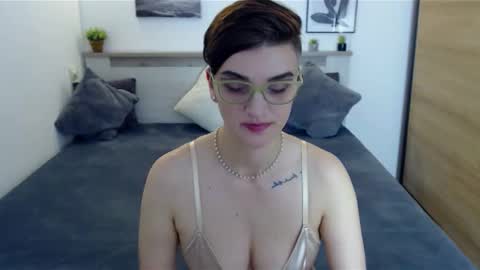 Snapshot of amylexy chatting on November 15, 2025, 6:33 am Hi there guys My pleasure in your hands pvt is open online show from November 15, 2025, 6:33 am
