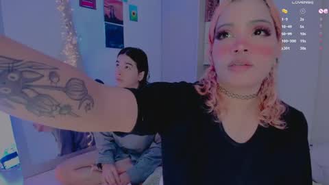 Snapshot of amyy_rouse chatting on May 4, 2026, 10:33 am Collinns online show from May 4, 2026, 10:33 am