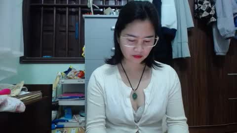 an_naughty online show from November 3, 2025, 2:13 am