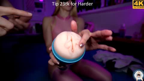 Ana   online show from March 8, 2026, 7:39 pm