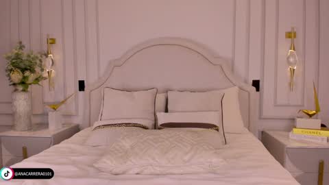 Ana Carrera  online show from October 10, 2025, 10:53 pm