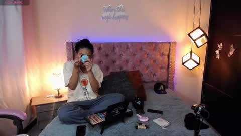ana_crisgray online show from March 8, 2025, 4:56 am
