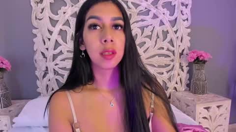Ana Gonzalez online show from May 9, 2026, 8:25 pm
