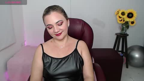 Snapshot of ana_hotmilf chatting on February 21, 2026, 10:00 pm Ana online show from February 21, 2026, 10:00 pm
