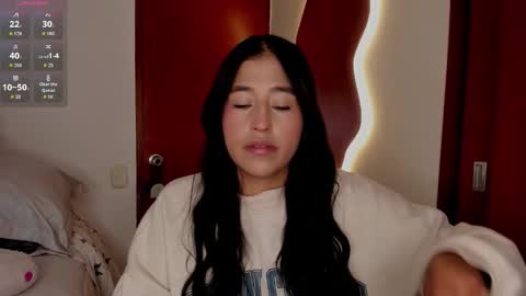 Snapshot of ana_m_ chatting on March 4, 2026, 9:26 am Ana online show from March 4, 2026, 9:26 am