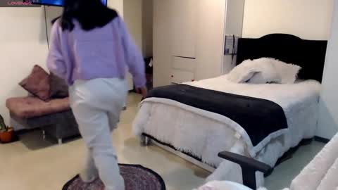 Ana Ricciardi online show from January 11, 2026, 2:49 am