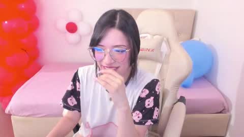 Im anna but you can call me as you want online show from March 4, 2026, 8:37 pm