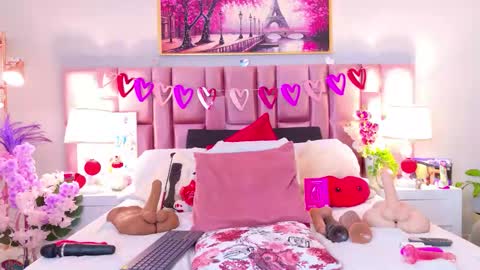 anaa_bellaa online show from February 13, 2026, 12:56 pm