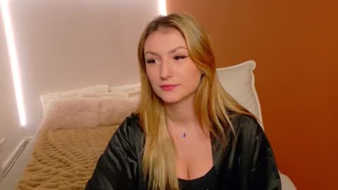 anaayss online show from January 13, 2026, 5:46 am