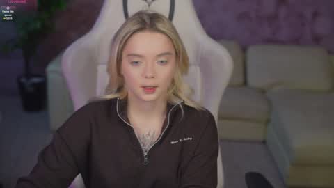 Snapshot of anabel054 chatting on March 10, 2025, 12:07 am Anabel Kira Zlata Kira Elice Lana Dominika Sofy Kaila Bridget online show from March 10, 2025, 12:07 am