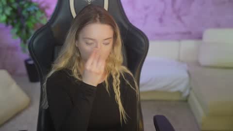 Snapshot of anabel054 chatting on October 3, 2025, 4:09 am Anabel Kira Zlata Kira Elice Lana Dominika Sofy Kaila Bridget online show from October 3, 2025, 4:09 am