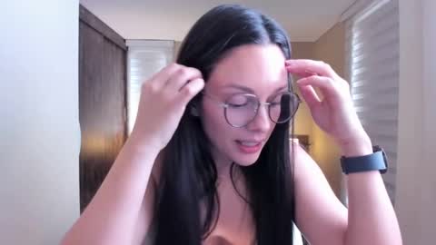 Snapshot of anabel_25 chatting on December 6, 2024, 7:01 pm Anabel online show from December 6, 2024, 7:01 pm