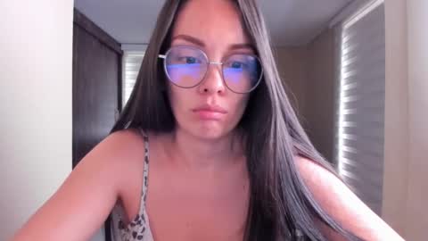 Snapshot of anabel_25 chatting on December 11, 2024, 5:59 pm Anabel online show from December 11, 2024, 5:59 pm
