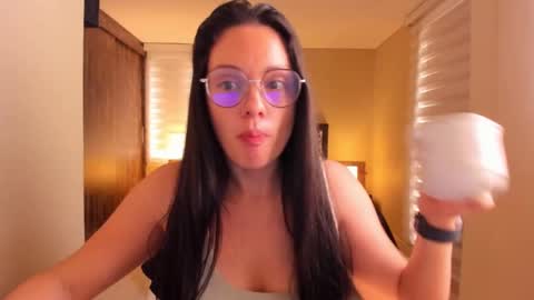 Snapshot of anabel_25 chatting on January 8, 2025, 2:25 pm Anabel online show from January 8, 2025, 2:25 pm