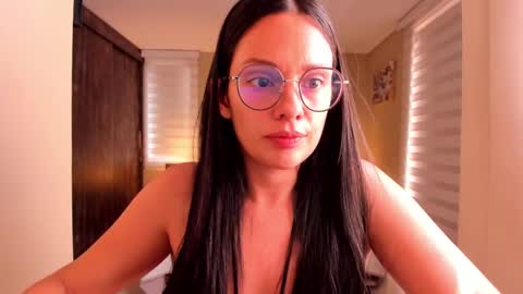 Snapshot of anabel_25 chatting on January 20, 2025, 4:45 pm Anabel online show from January 20, 2025, 4:45 pm
