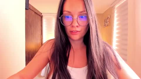 Snapshot of anabel_25 chatting on January 22, 2025, 5:49 pm Anabel online show from January 22, 2025, 5:49 pm