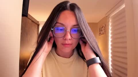 Snapshot of anabel_25 chatting on March 10, 2025, 6:12 pm Anabel online show from March 10, 2025, 6:12 pm