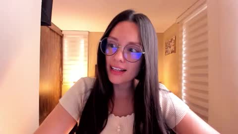 Snapshot of anabel_25 chatting on September 9, 2025, 5:56 pm Anabel online show from September 9, 2025, 5:56 pm