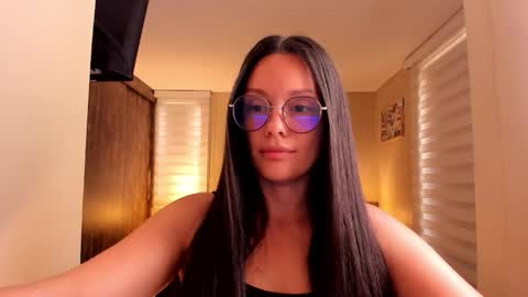 Snapshot of anabel_25 chatting on September 14, 2025, 7:02 pm Anabel online show from September 14, 2025, 7:02 pm