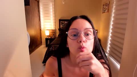 Snapshot of anabel_25 chatting on September 30, 2025, 3:17 pm Anabel online show from September 30, 2025, 3:17 pm