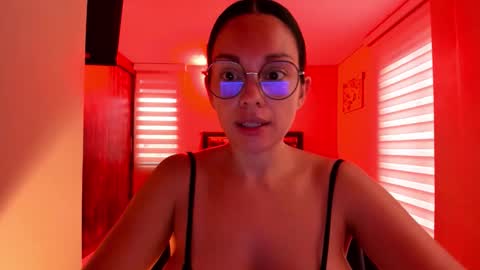 Snapshot of anabel_25 chatting on February 13, 2026, 12:01 pm Anabel online show from February 13, 2026, 12:01 pm