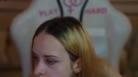 PLAYHARD054 online show from October 4, 2025, 11:19 am