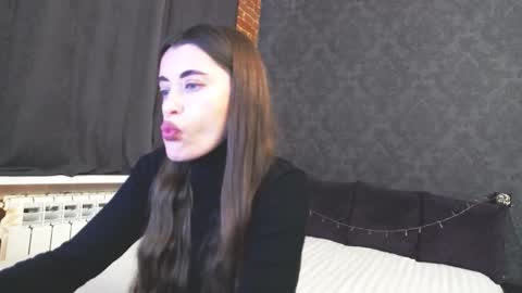 Anna online show from November 24, 2025, 12:27 pm