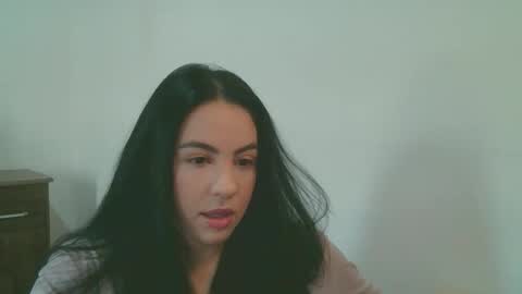 anabelenogueira1 online show from May 12, 2026, 12:02 pm