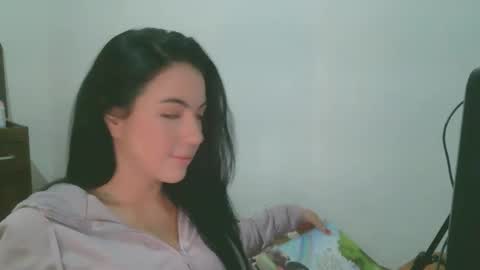 anabelenogueira1 online show from May 21, 2026, 12:12 pm
