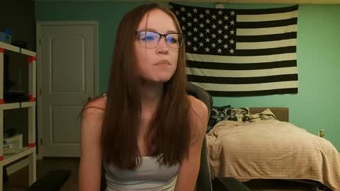 Snapshot of anabelleleigh chatting on September 18, 2025, 12:29 pm Anabelleleigh online show from September 18, 2025, 12:29 pm