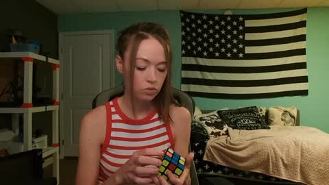 Anabelleleigh online show from October 17, 2025, 2:26 am