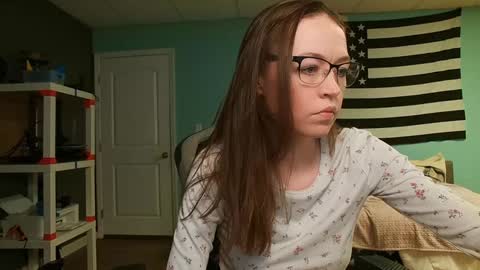 Anabelleleigh online show from November 3, 2025, 2:57 am