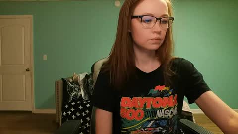 Anabelleleigh online show from May 31, 2026, 11:17 pm